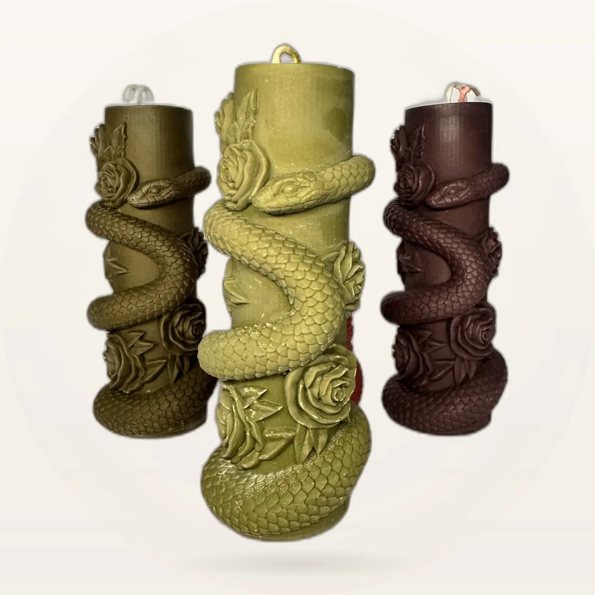 Serpente entre Rosas — imagem 18